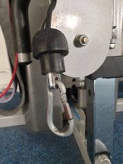 ARSENAL; zarážka na kladku s železným očkem