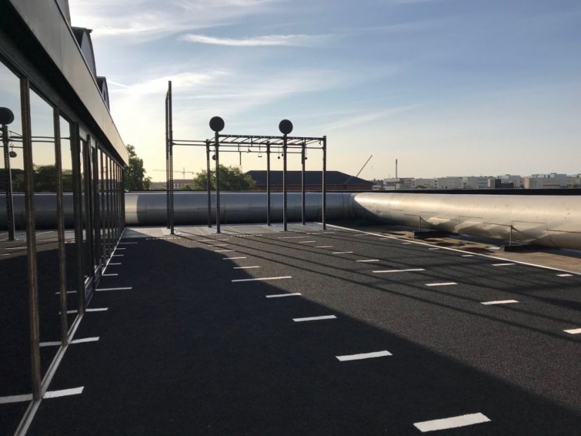 Sprint Track; Heavy Start & Finish, značky po 1bm, tl. 13 mm, světle šedá, 1 m²