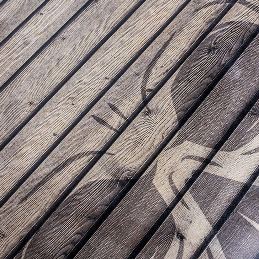 sportovní podlaha dřevěná