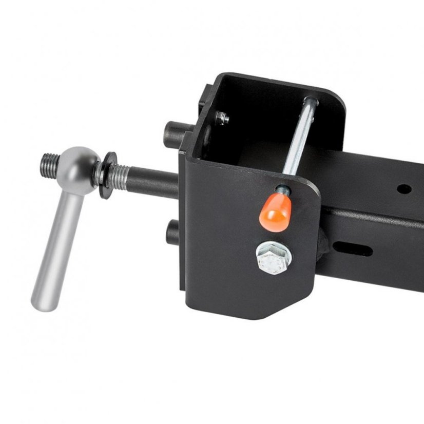 Upevnění ke stojanu