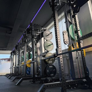 Posilovací stojan ATX LINE; Multi Pull Half Rack mit, 2 x 110 kg
