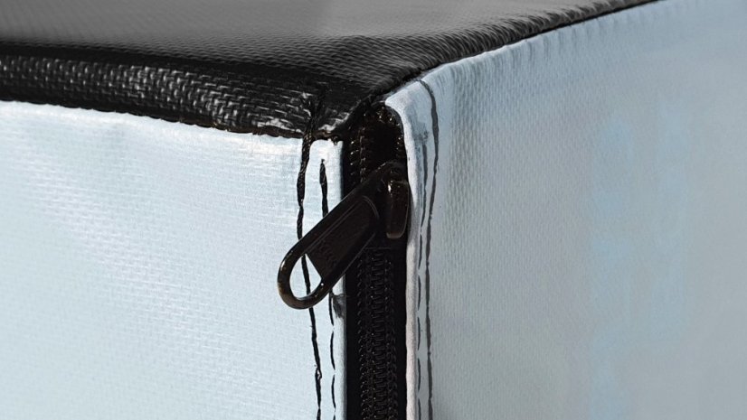 Plyometrický penový blok IRONLIFE Soft Plyo Box 75 x 60 x 50 cm, čierny